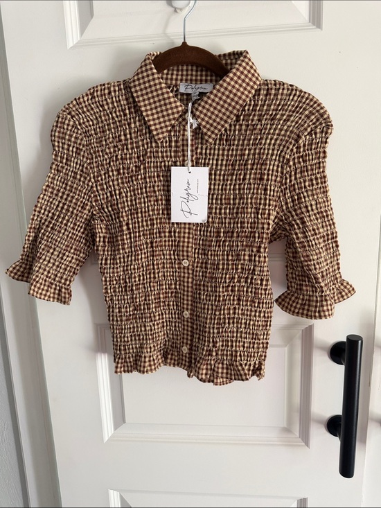 Polagram Tops - Puff-Sleeve Gingham Button-Up in Brown and Cream medium